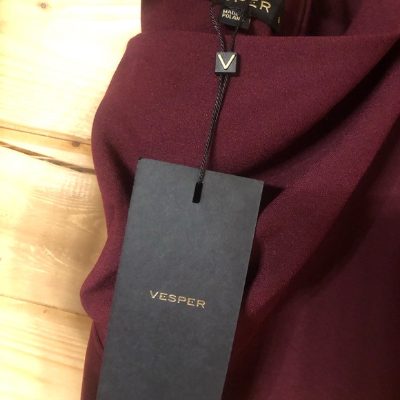 Vesper one shoulder cut out mini dress with tie in burgundy size UK 8, US 4 BNWT - Picture 3 of 3